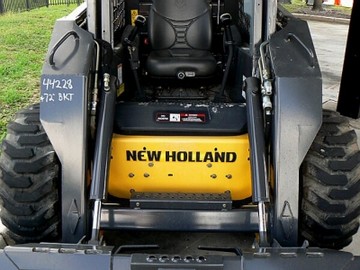 Фронтальный погрузчик NEW HOLLAND L180